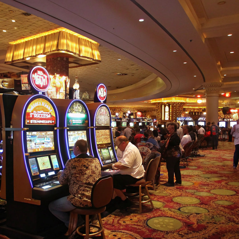 d11-Game-Slots